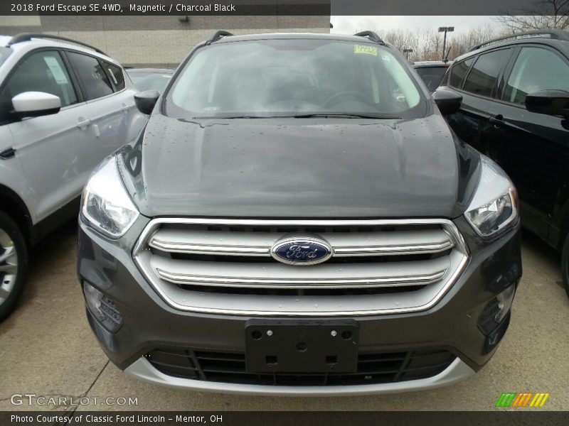 Magnetic / Charcoal Black 2018 Ford Escape SE 4WD