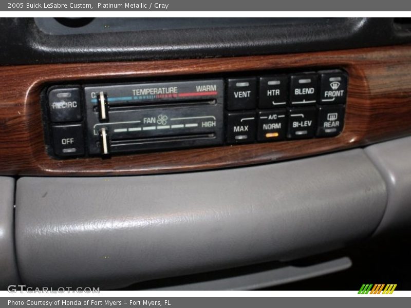 Platinum Metallic / Gray 2005 Buick LeSabre Custom