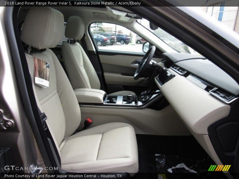 Kaikoura Stone Metallic / Acorn/Ebony 2018 Land Rover Range Rover Velar S