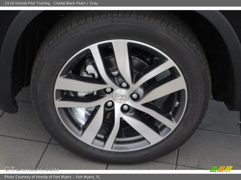 Crystal Black Pearl / Gray 2018 Honda Pilot Touring