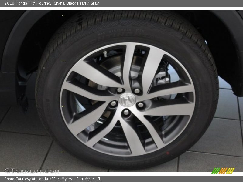 Crystal Black Pearl / Gray 2018 Honda Pilot Touring