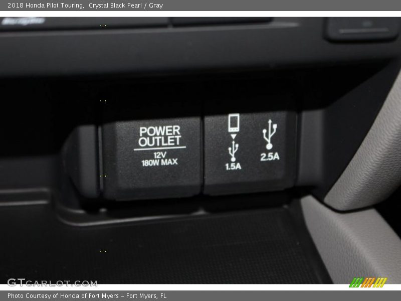 Crystal Black Pearl / Gray 2018 Honda Pilot Touring