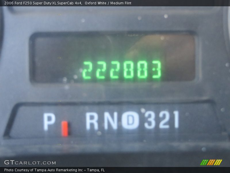 Oxford White / Medium Flint 2006 Ford F250 Super Duty XL SuperCab 4x4