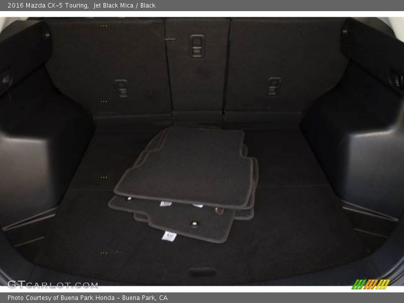 Jet Black Mica / Black 2016 Mazda CX-5 Touring