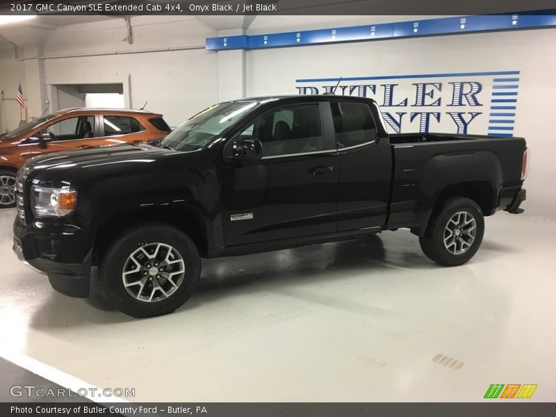 Onyx Black / Jet Black 2017 GMC Canyon SLE Extended Cab 4x4