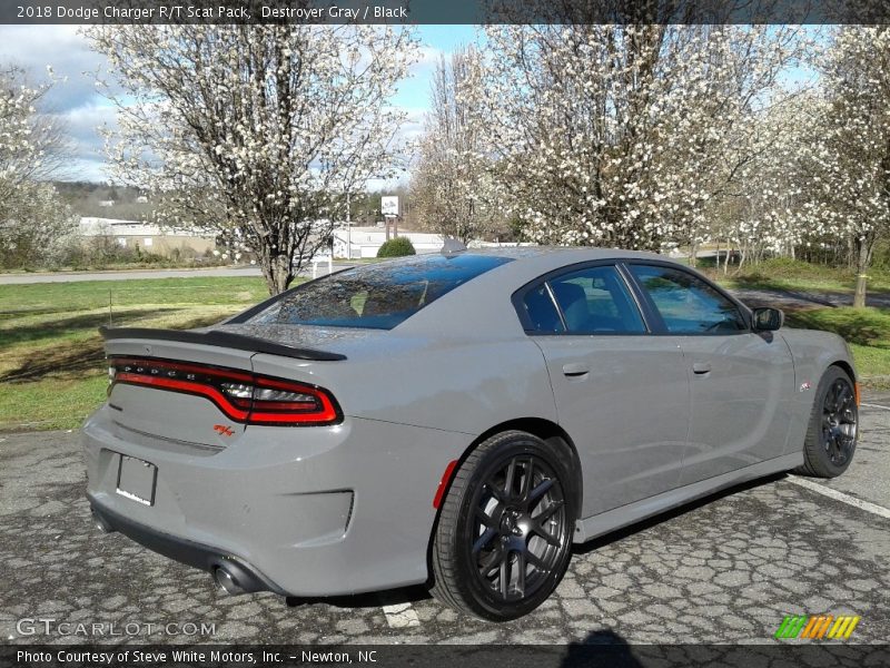 Destroyer Gray / Black 2018 Dodge Charger R/T Scat Pack