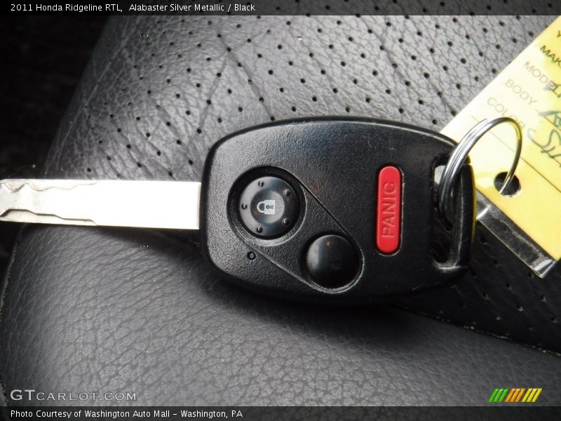 Alabaster Silver Metallic / Black 2011 Honda Ridgeline RTL