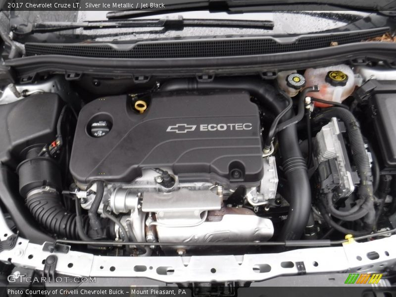 Silver Ice Metallic / Jet Black 2017 Chevrolet Cruze LT
