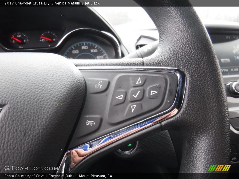 Silver Ice Metallic / Jet Black 2017 Chevrolet Cruze LT