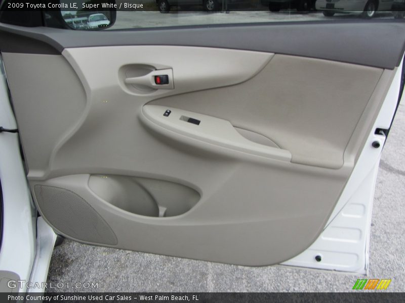 Super White / Bisque 2009 Toyota Corolla LE