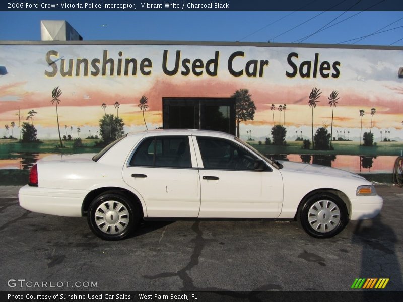 Vibrant White / Charcoal Black 2006 Ford Crown Victoria Police Interceptor