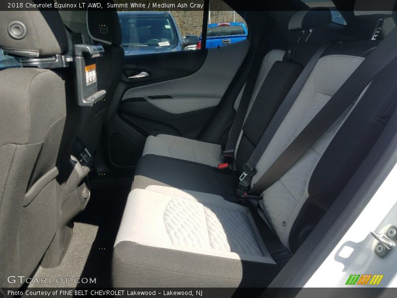 Summit White / Medium Ash Gray 2018 Chevrolet Equinox LT AWD