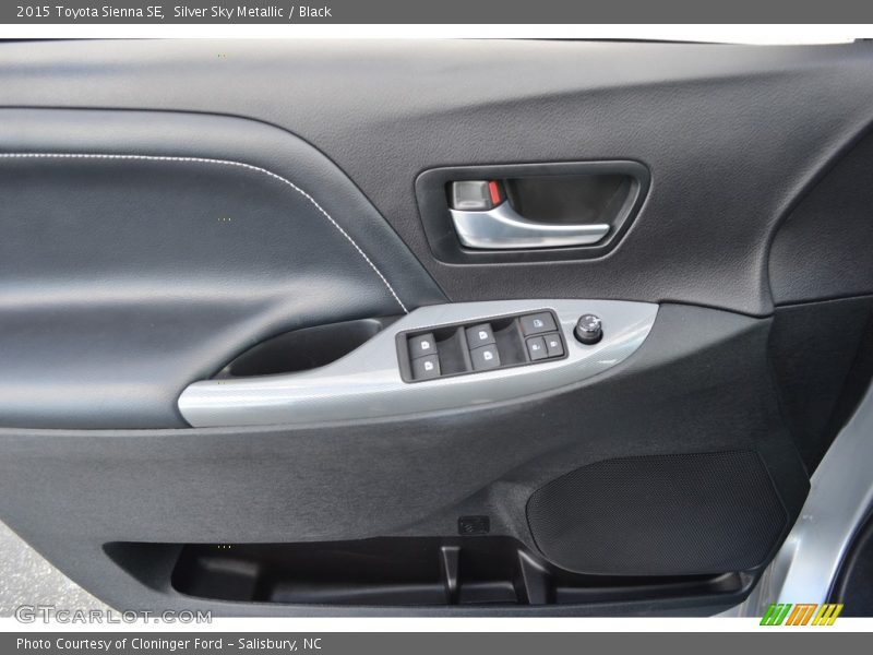 Silver Sky Metallic / Black 2015 Toyota Sienna SE