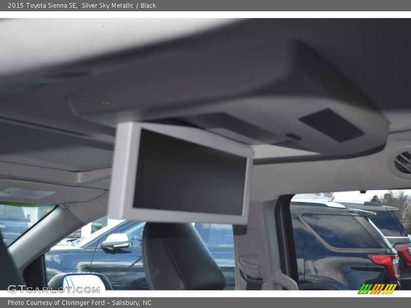 Silver Sky Metallic / Black 2015 Toyota Sienna SE