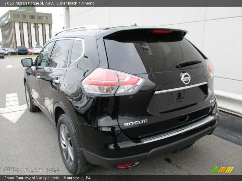 Super Black / Almond 2015 Nissan Rogue SL AWD