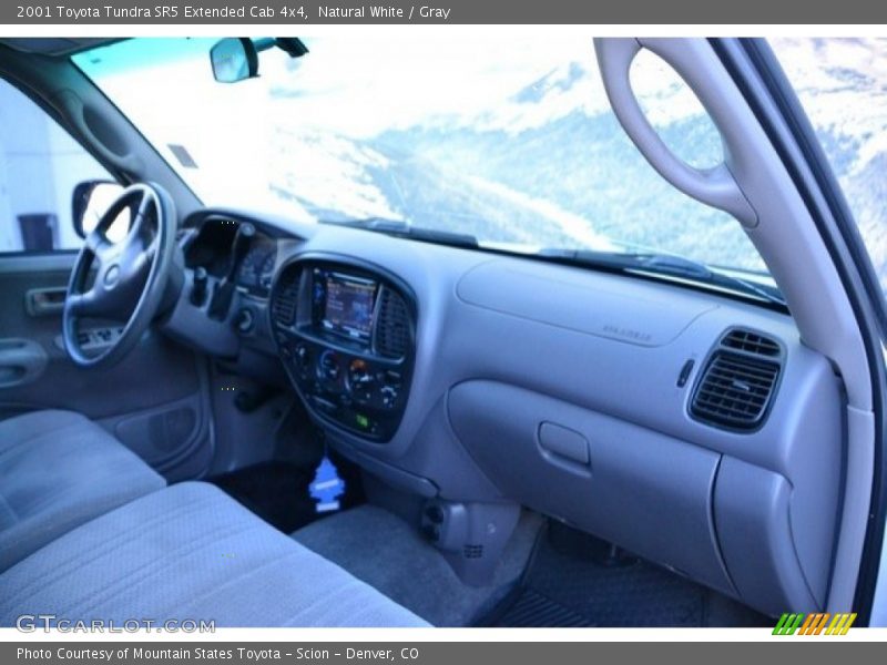 Natural White / Gray 2001 Toyota Tundra SR5 Extended Cab 4x4
