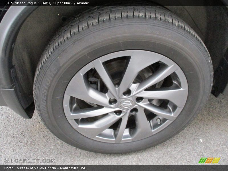 Super Black / Almond 2015 Nissan Rogue SL AWD