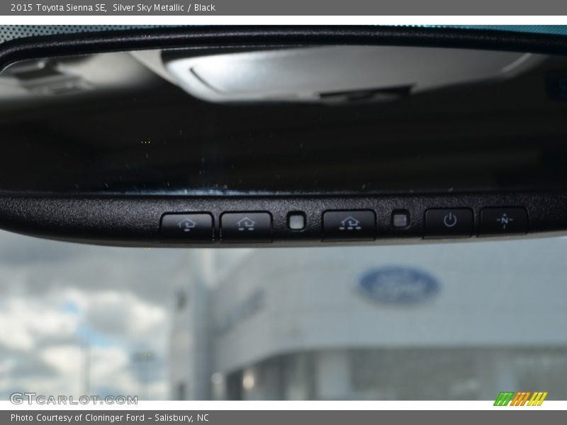 Silver Sky Metallic / Black 2015 Toyota Sienna SE