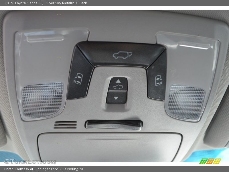 Silver Sky Metallic / Black 2015 Toyota Sienna SE