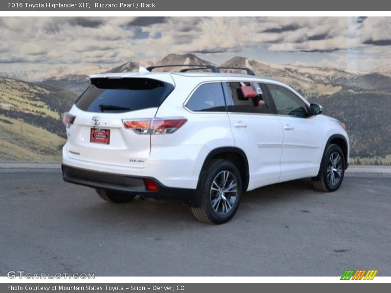 Blizzard Pearl / Black 2016 Toyota Highlander XLE