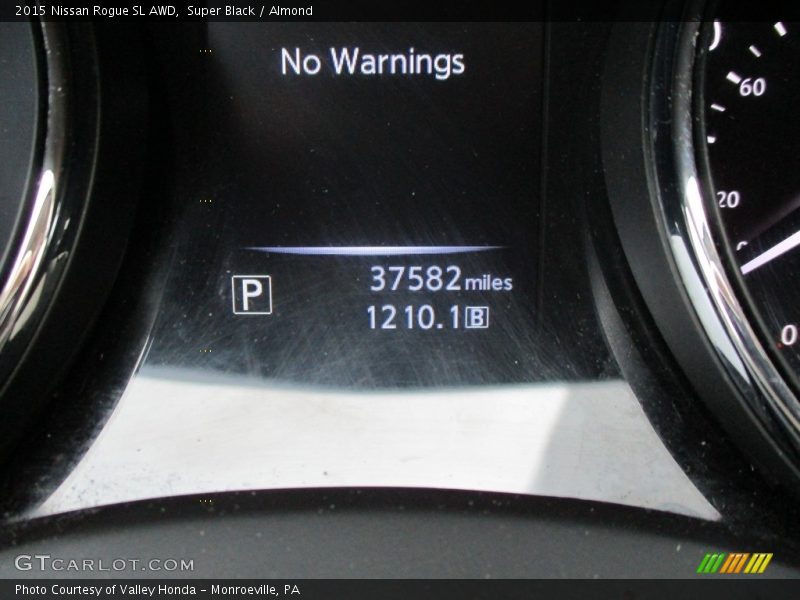 Super Black / Almond 2015 Nissan Rogue SL AWD