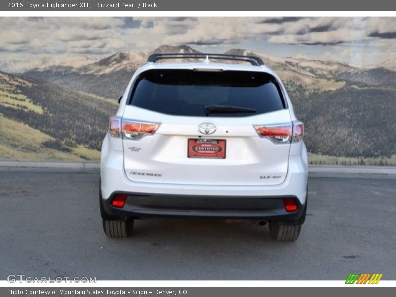 Blizzard Pearl / Black 2016 Toyota Highlander XLE
