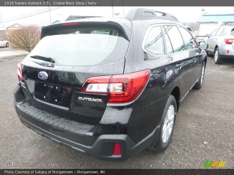 Crystal Black Silica / Ivory 2018 Subaru Outback 2.5i