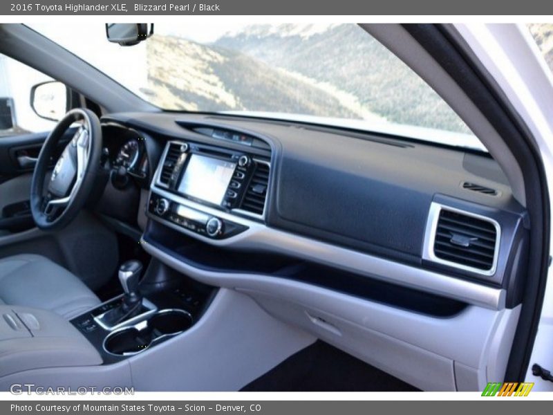 Blizzard Pearl / Black 2016 Toyota Highlander XLE