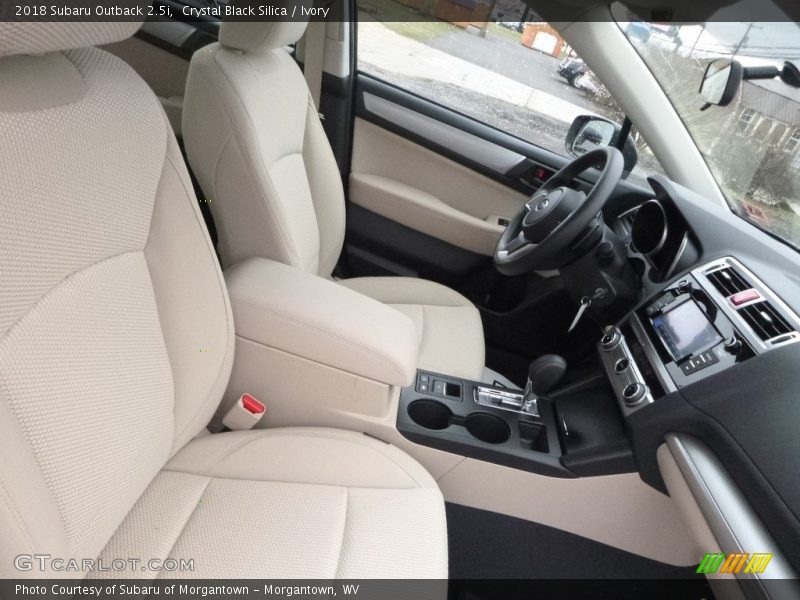 Crystal Black Silica / Ivory 2018 Subaru Outback 2.5i