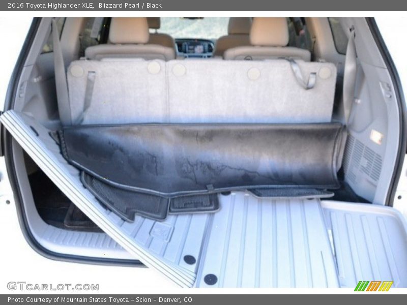 Blizzard Pearl / Black 2016 Toyota Highlander XLE