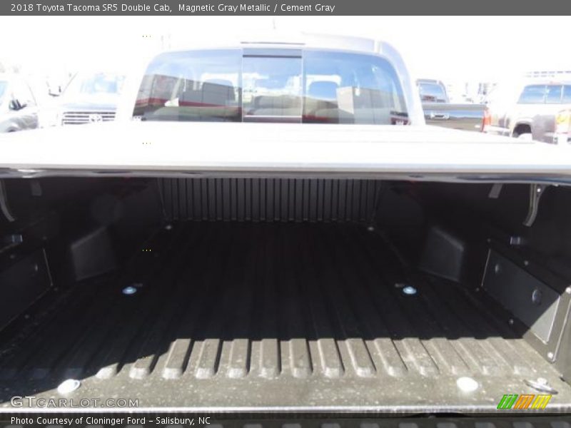 Magnetic Gray Metallic / Cement Gray 2018 Toyota Tacoma SR5 Double Cab
