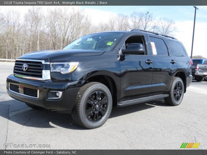 Front 3/4 View of 2018 Sequoia TRD Sport 4x4