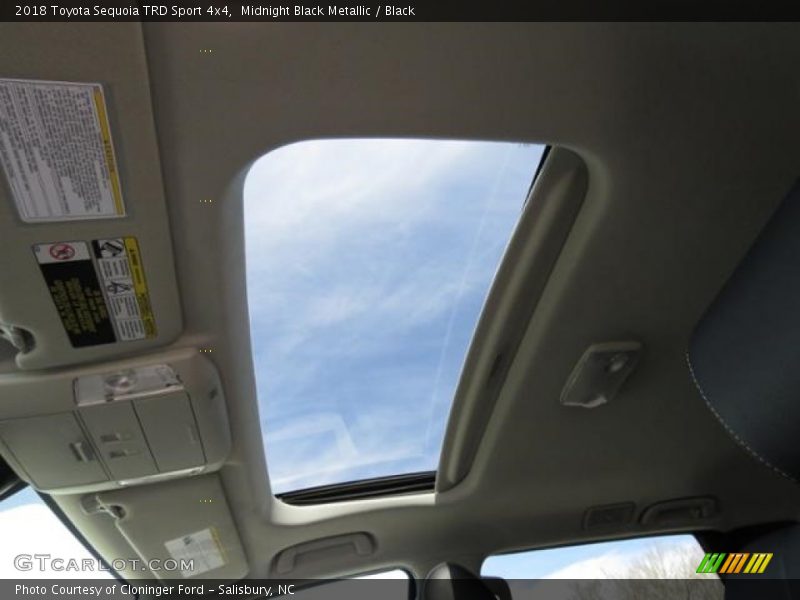 Midnight Black Metallic / Black 2018 Toyota Sequoia TRD Sport 4x4