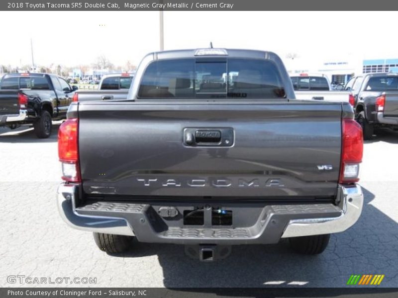 Magnetic Gray Metallic / Cement Gray 2018 Toyota Tacoma SR5 Double Cab