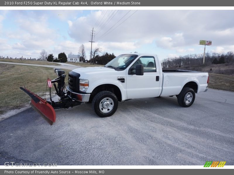 Oxford White / Medium Stone 2010 Ford F250 Super Duty XL Regular Cab 4x4