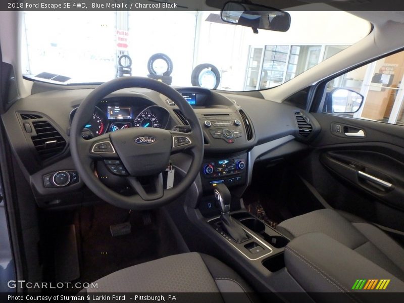 Blue Metallic / Charcoal Black 2018 Ford Escape SE 4WD