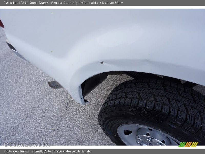 Oxford White / Medium Stone 2010 Ford F250 Super Duty XL Regular Cab 4x4