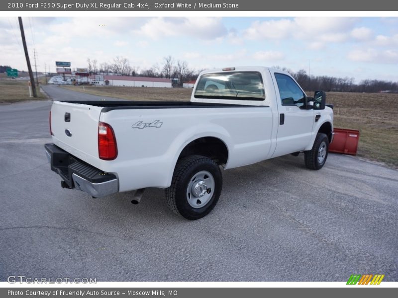 Oxford White / Medium Stone 2010 Ford F250 Super Duty XL Regular Cab 4x4