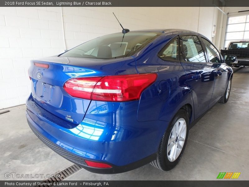 Lightning Blue / Charcoal Black 2018 Ford Focus SE Sedan