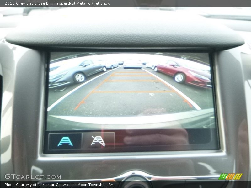 Pepperdust Metallic / Jet Black 2018 Chevrolet Cruze LT