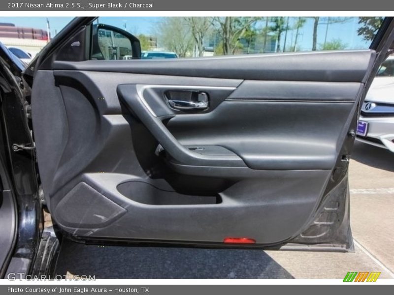 Super Black / Charcoal 2017 Nissan Altima 2.5 SL