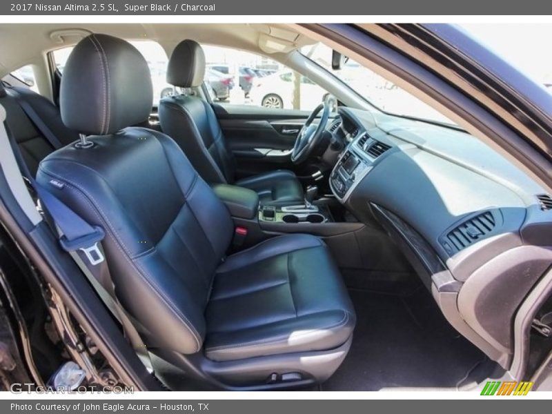 Super Black / Charcoal 2017 Nissan Altima 2.5 SL