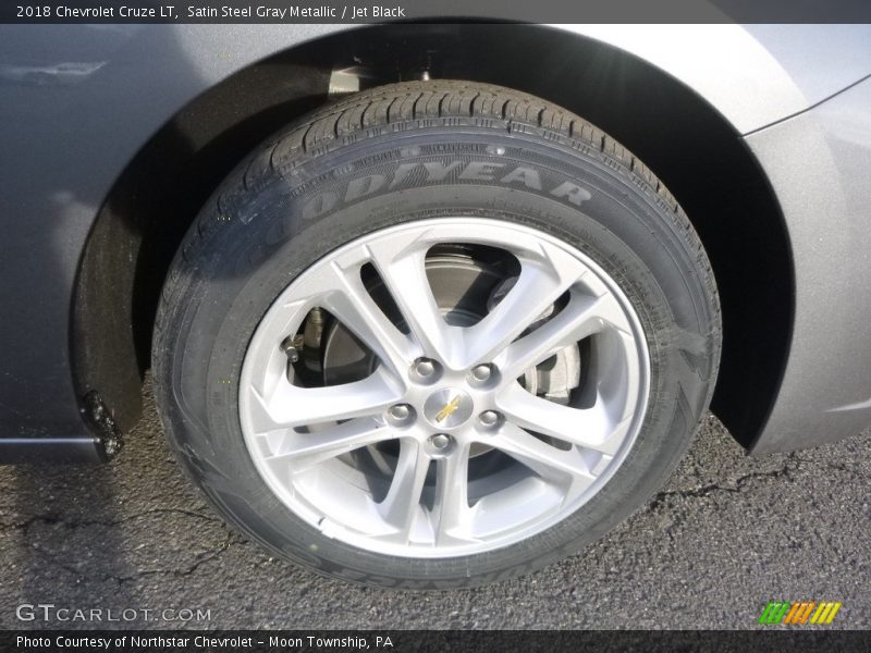 Satin Steel Gray Metallic / Jet Black 2018 Chevrolet Cruze LT
