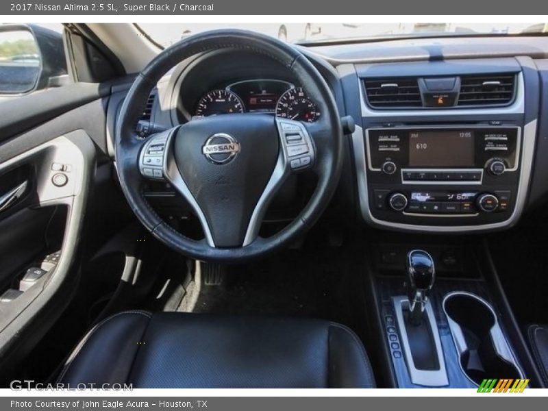 Super Black / Charcoal 2017 Nissan Altima 2.5 SL