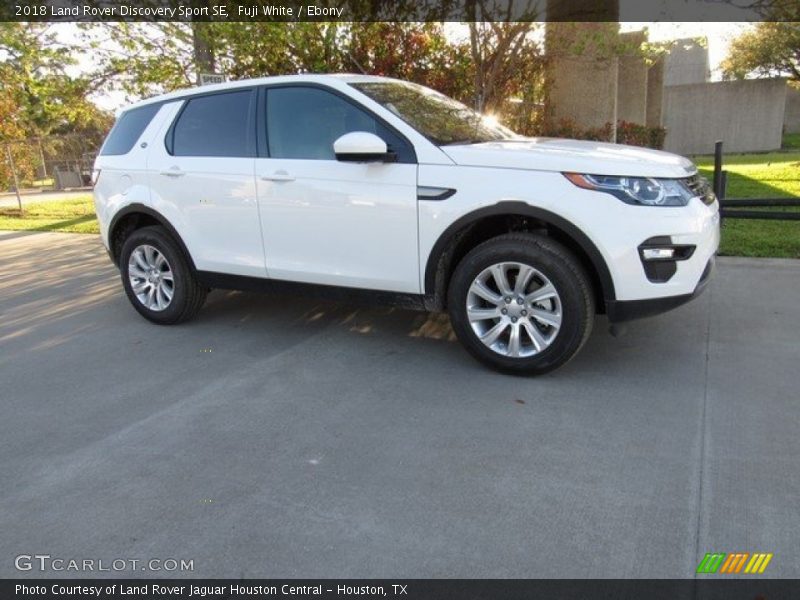 Fuji White / Ebony 2018 Land Rover Discovery Sport SE