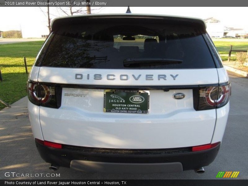 Fuji White / Ebony 2018 Land Rover Discovery Sport SE