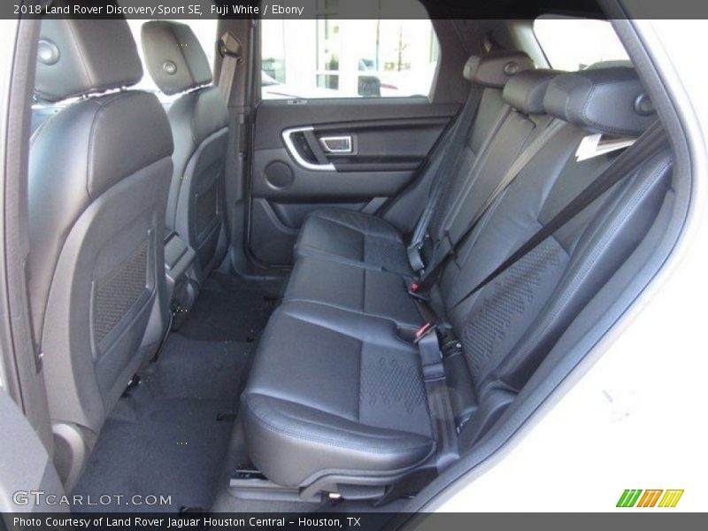 Fuji White / Ebony 2018 Land Rover Discovery Sport SE