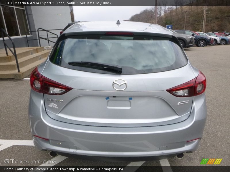 Sonic Silver Metallic / Black 2018 Mazda MAZDA3 Sport 5 Door