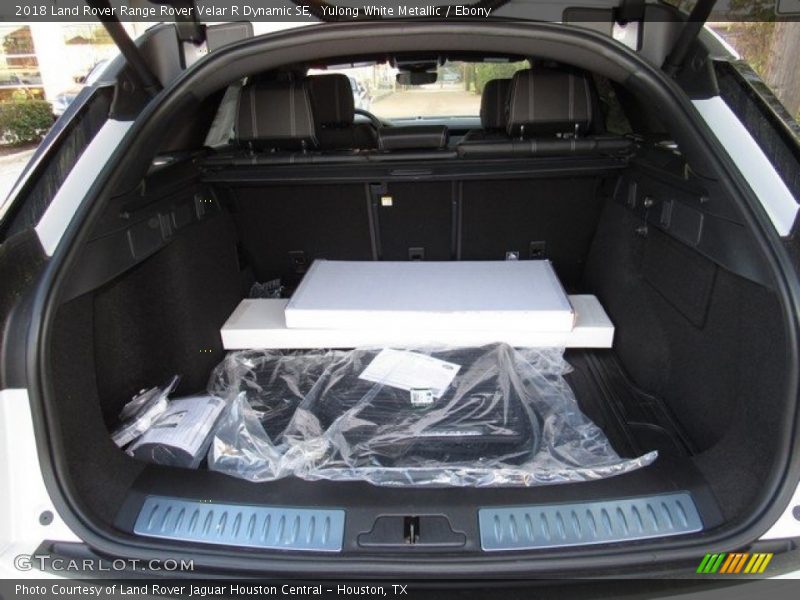 Yulong White Metallic / Ebony 2018 Land Rover Range Rover Velar R Dynamic SE