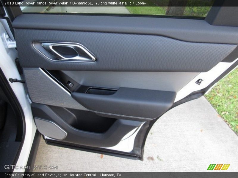 Yulong White Metallic / Ebony 2018 Land Rover Range Rover Velar R Dynamic SE